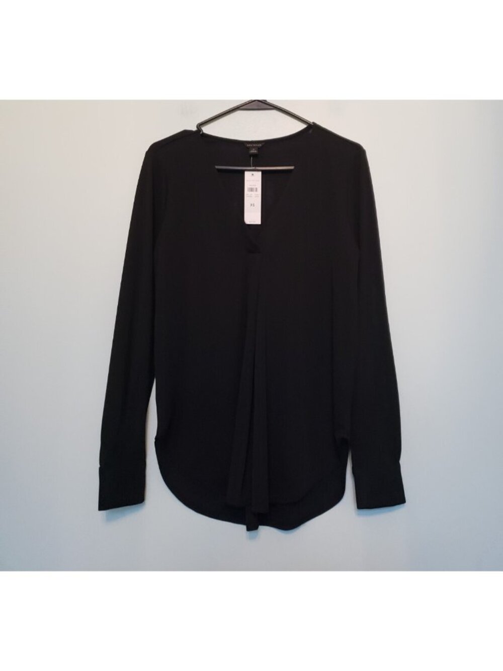 Ann Taylor Womens XS Blouse V Neck Long Sleeve Black Pullover Office Career NWT